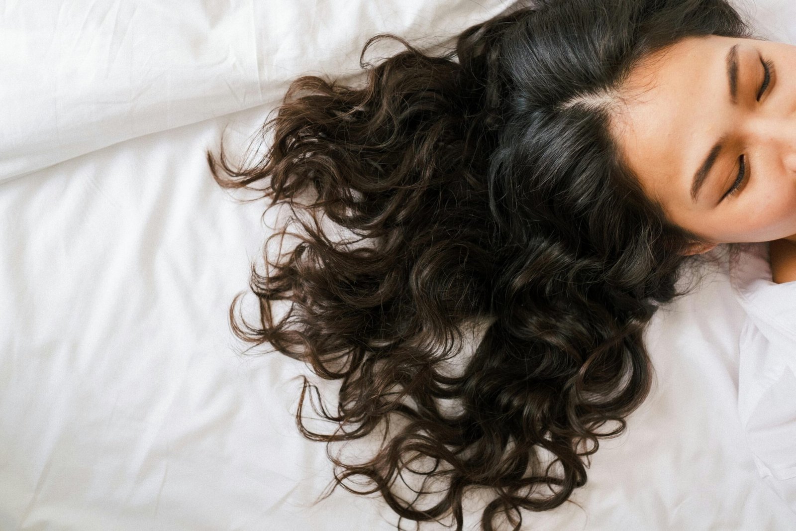 Best Silk Pillowcase For Hair Growth: 7 Amazing Ways To Reduce Breakage (Proven Guide) 2 best silk pillowcase for hair growth