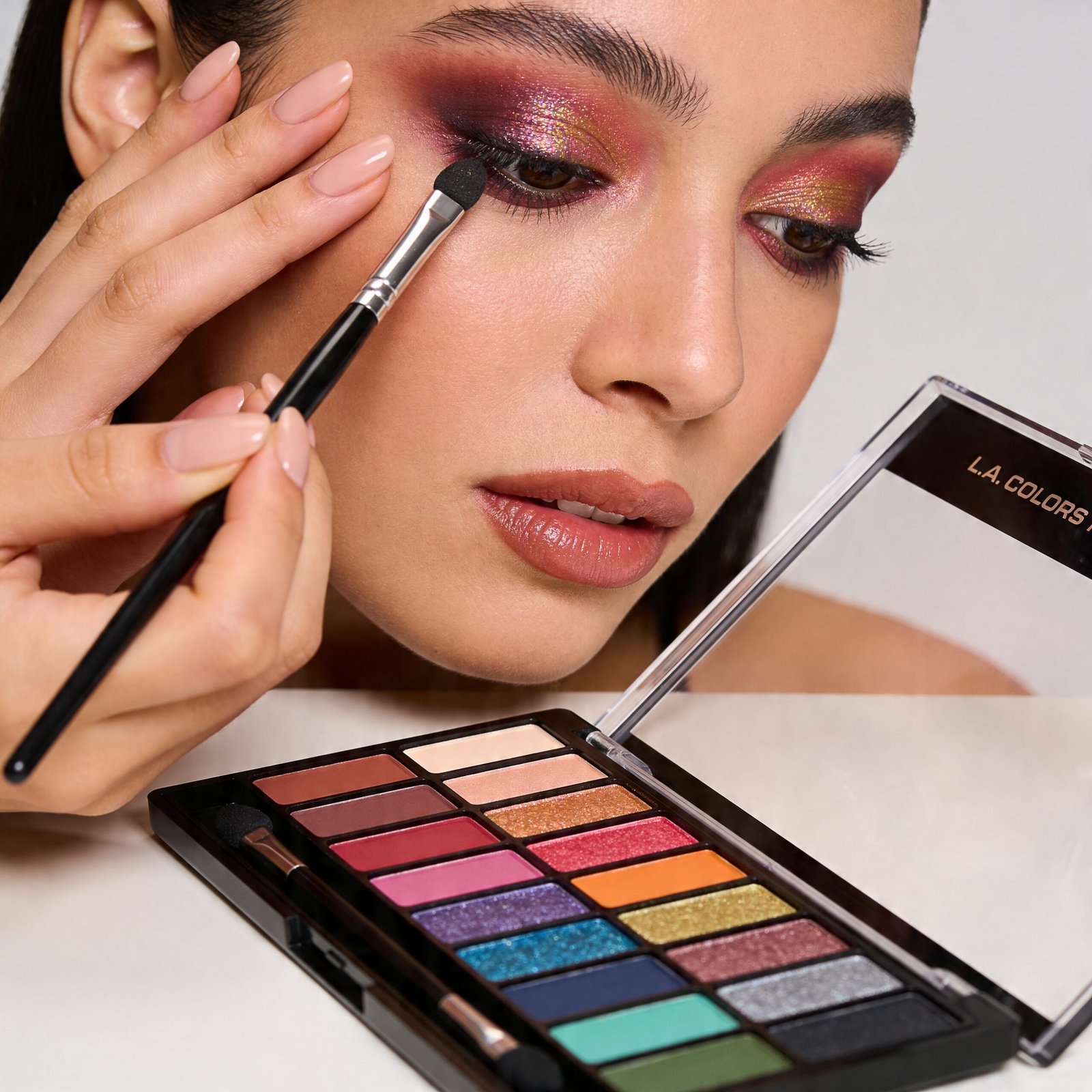 eyeshadow palette in action